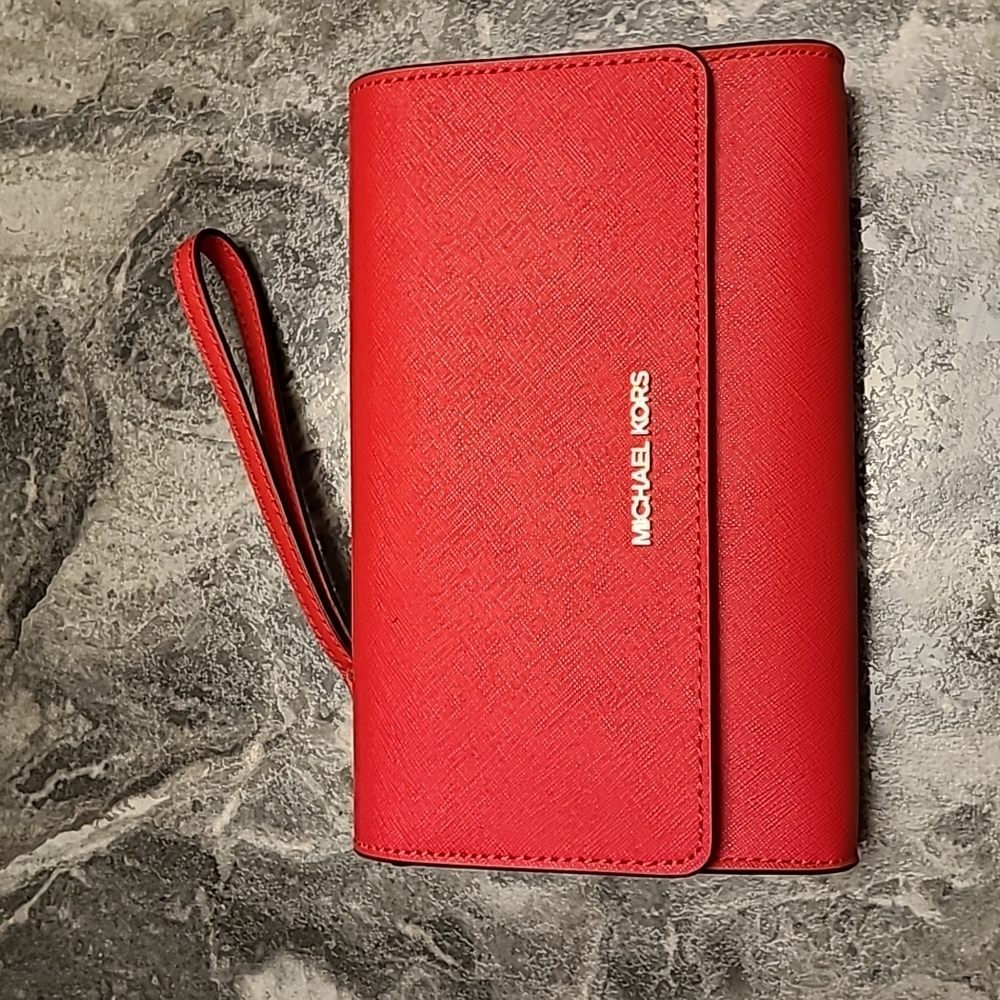 Michael Kors Saffiano Leather 3-in-1 Crossbody